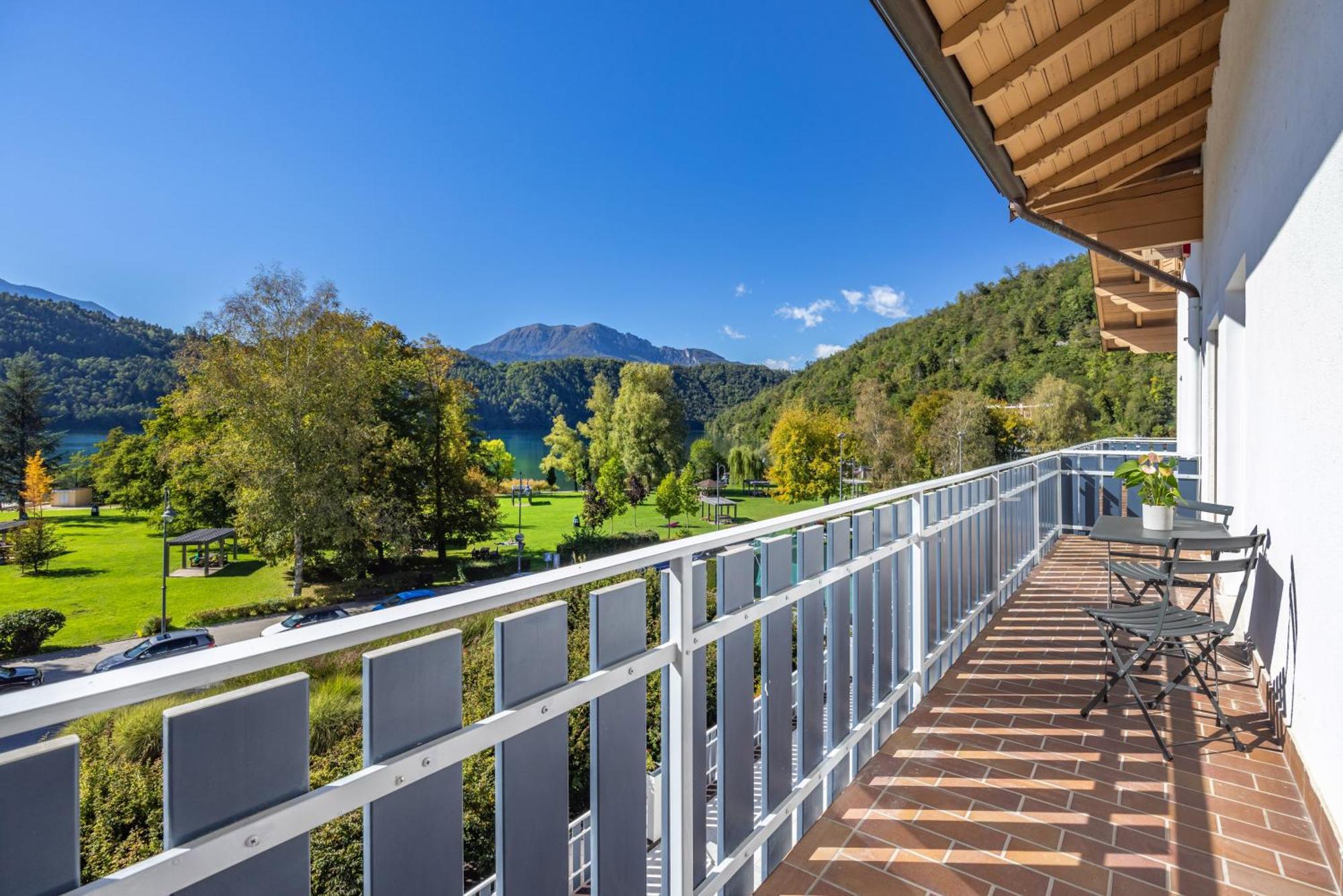 Hotel Al Sorriso Greenpark & Wellness Levico Terme Phòng bức ảnh