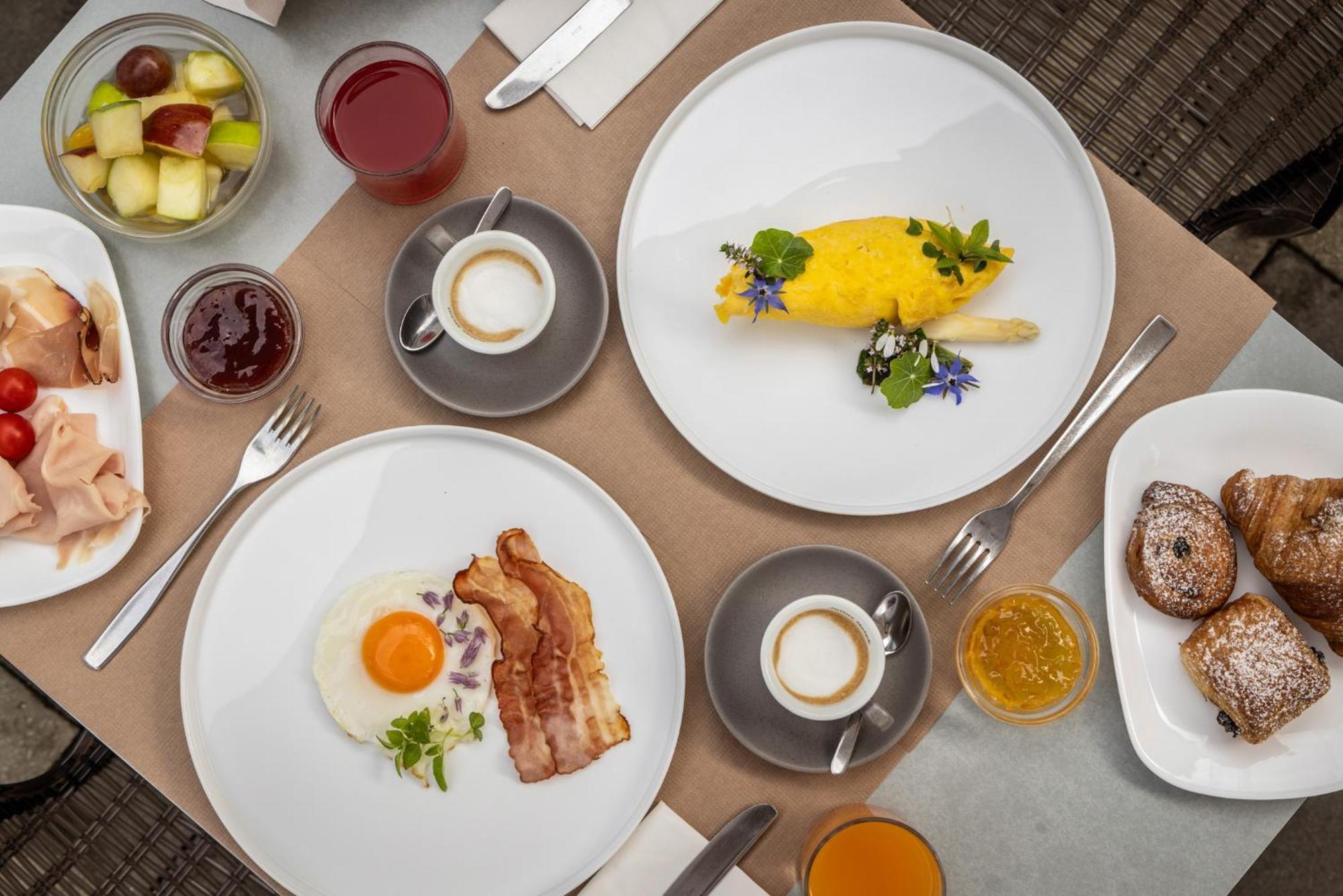 Hotel Al Sorriso Greenpark & Wellness Levico Terme Ngoại thất bức ảnh