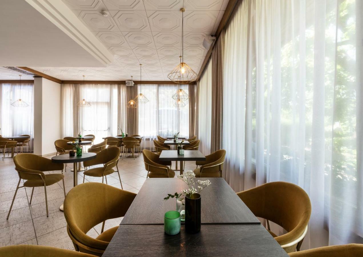 Hotel Al Sorriso Greenpark & Wellness Levico Terme Ngoại thất bức ảnh